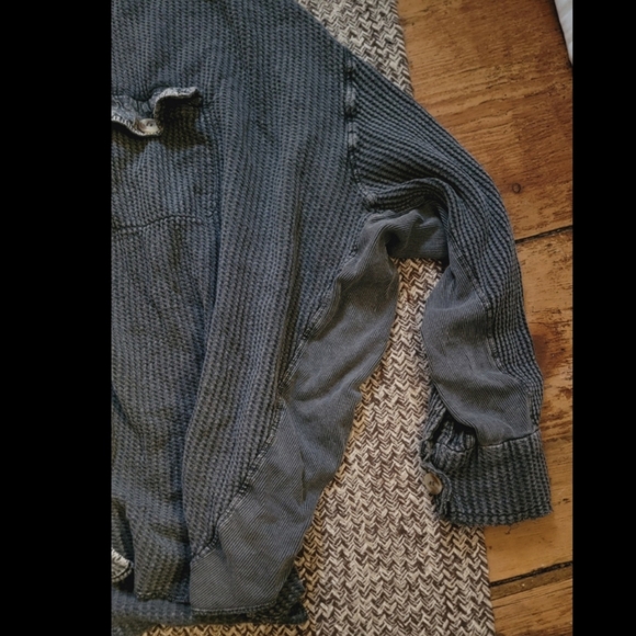 Free People FP ONE Scout Thermal Top Shirt Jacket Shacket CHARCOAL sz XL - Picture 14 of 16